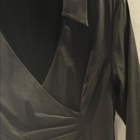 Fitted Black Wrap Blouse with 3/4 Sleeves and Notched Collar - Picture 3 of 5